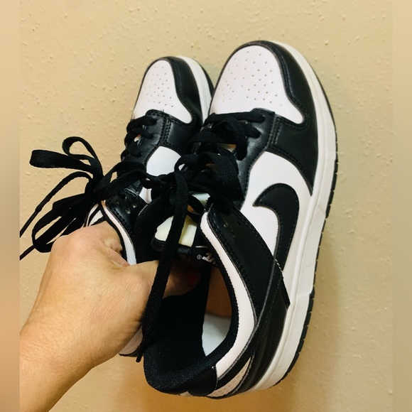 SOLD OUT Nike dunk low women Size :7 US  24 Cm - Picture 2 of 7